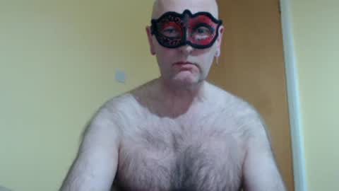 Snapshot of hairyape1 chatting on 12.16.25 Hairy male online show from 12.16.25