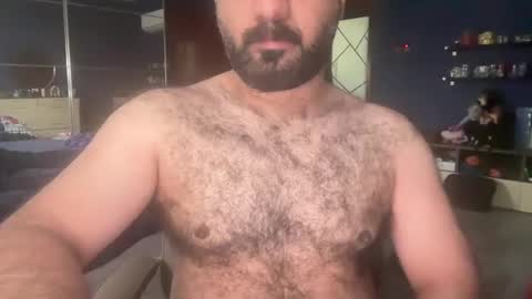 Snapshot of hairyarab_88 chatting on 12.16.24 Hairyarab88 online show from 12.16.24