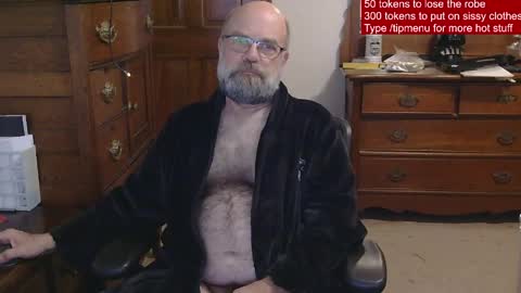 HairyDaddyBear69 online show from 04.30.26