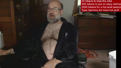 HairyDaddyBear69 online show from 05.26.26
