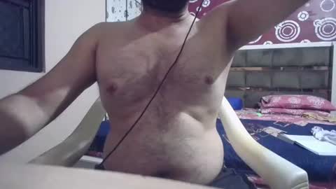 Snapshot of hairyguy1212 chatting on 10.24.25 Hairyguy121 online show from 10.24.25