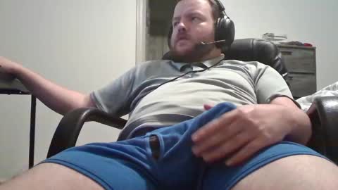 Snapshot of hairymikey chatting on 04.29.26 hairymikey online show from 04.29.26