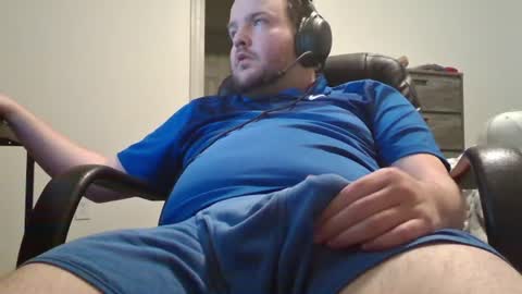 Snapshot of hairymikey chatting on 06.23.26 hairymikey online show from 06.23.26