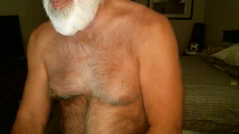 Hairy pecs online show from 04.21.26