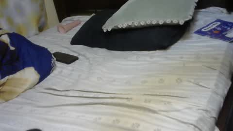 hairypussybigassy001 online show from 09.11.25