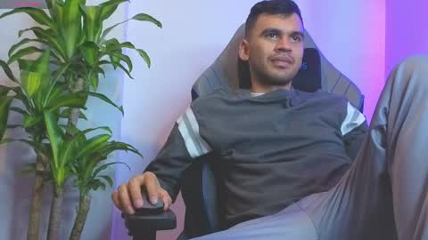 hamiltong12 online show from 04.28.26