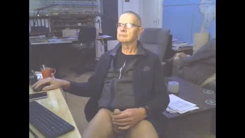 Prefer men 80 online show from 12.19.24