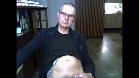 Prefer men 80 online show from 04.02.26