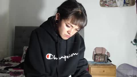 Hanya online show from 12.12.24