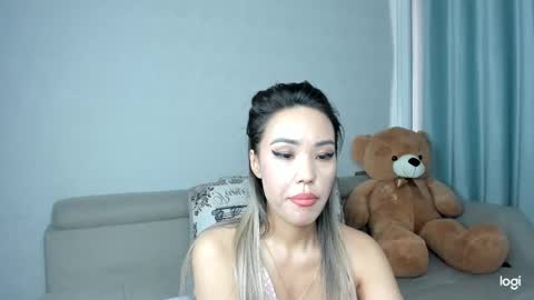 Hanah online show from 03.11.25