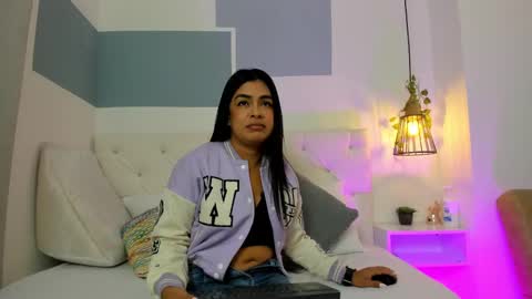 hanah_gray online show from 03.06.25