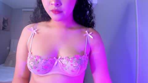 Snapshot of hanah_line chatting on 06.13.26 Hanna Lineros online show from 06.13.26