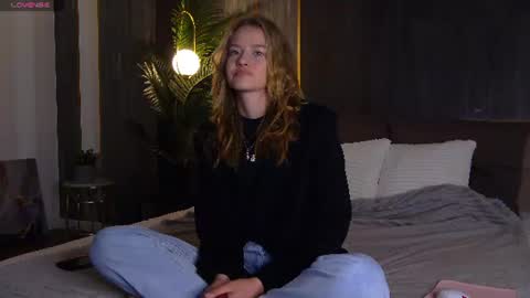Hanah online show from 07.14.26