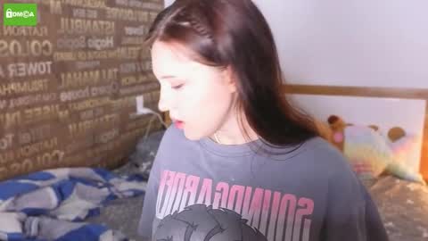 Snapshot of hanahwoods chatting on 09.21.25 hanahwoods online show from 09.21.25