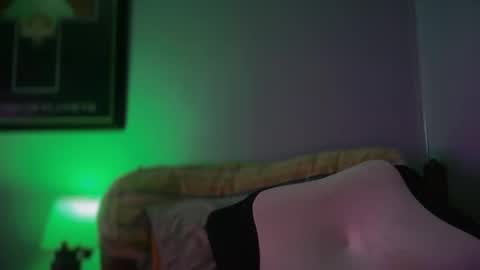 hand_banana_420 online show from 10.09.25