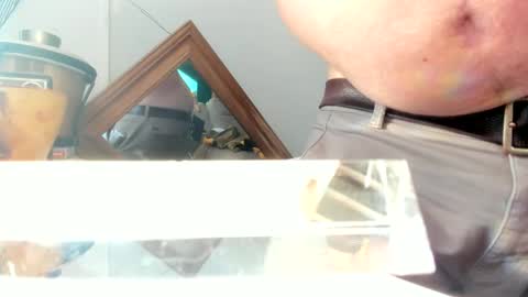 handncocknocum online show from 01.30.25