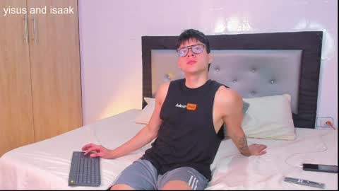 handsome_boys69 online show from 04.02.26