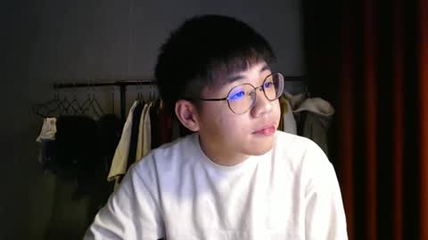 Snapshot of handsome_mannn chatting on 12.13.24 handsome_mannn online show from 12.13.24