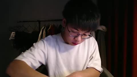 Snapshot of handsome_mannn chatting on 12.13.24 handsome_mannn online show from 12.13.24