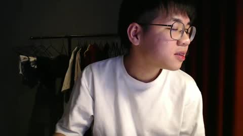 Snapshot of handsome_mannn chatting on 12.14.24 handsome_mannn online show from 12.14.24