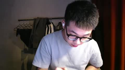 Snapshot of handsome_mannn chatting on 01.04.25 handsome_mannn online show from 01.04.25