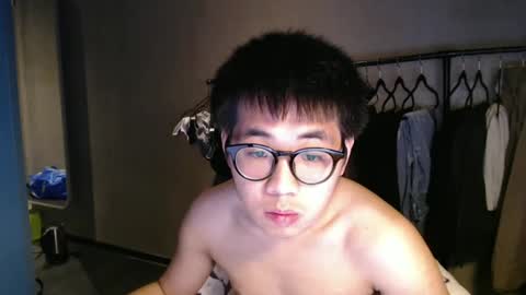 Snapshot of handsome_mannn chatting on 02.15.25 handsome_mannn online show from 02.15.25