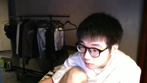 Snapshot of handsome_mannn chatting on 02.18.25 handsome_mannn online show from 02.18.25