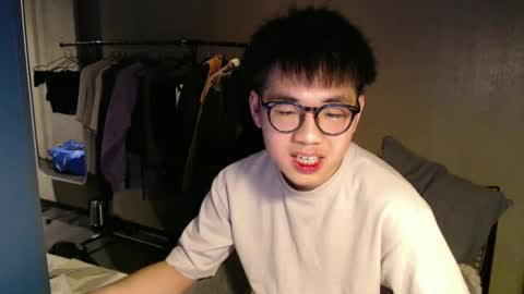 Snapshot of handsome_mannn chatting on 03.10.25 handsome_mannn online show from 03.10.25