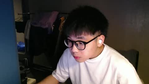 Snapshot of handsome_mannn chatting on 03.12.25 handsome_mannn online show from 03.12.25