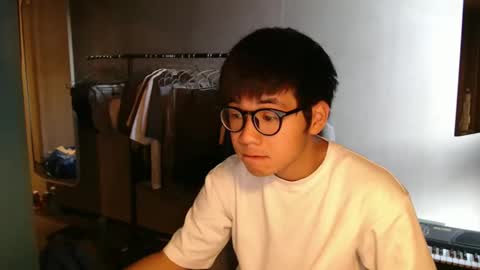 Snapshot of handsome_mannn chatting on 10.03.25 handsome_mannn online show from 10.03.25