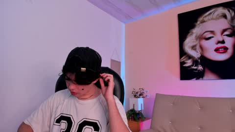 leonardfarrucknick and otis online show from 04.21.26