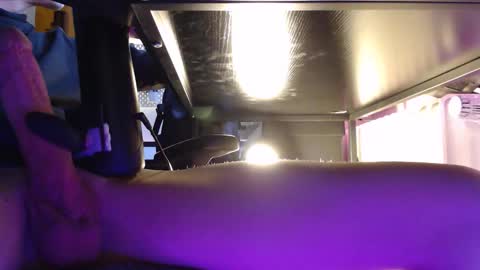 Snapshot of handyman0001 chatting on 11.30.25 Handyman online show from 11.30.25