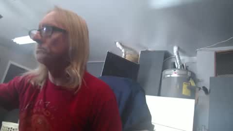 Snapshot of handyman5303 chatting on 01.29.25 Handystudman online show from 01.29.25