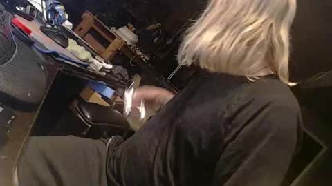 handystud33 online show from 04.23.26
