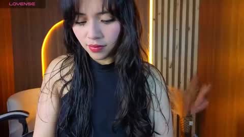 Snapshot of hani_amber_tx chatting on 06.25.26 Follow me.. Live 730 to 1400 online show from 06.25.26