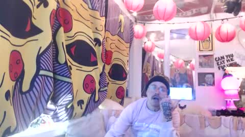 Snapshot of hankrams chatting on 01.13.26 hank rams online show from 01.13.26