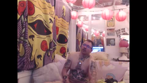 Snapshot of hankrams chatting on 03.28.26 hank rams online show from 03.28.26