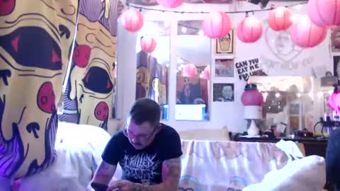 Snapshot of hankrams chatting on 08.03.26 hank rams online show from 08.03.26