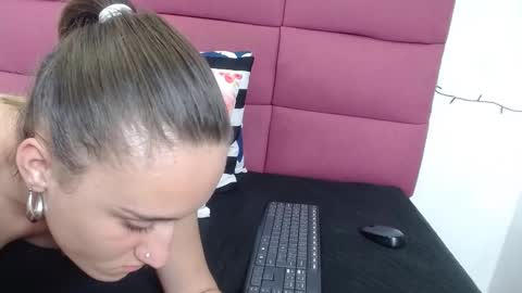 Hanna Palmer online show from 01.13.25