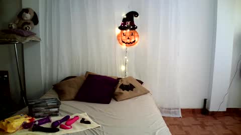 Snapshot of hanna_charming chatting on 10.08.25 Hanna charming online show from 10.08.25