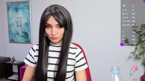 Snapshot of hanna_chloe chatting on 06.11.26 Sara online show from 06.11.26
