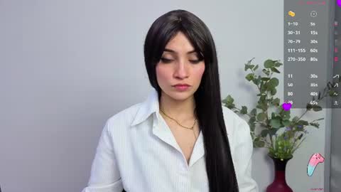 Snapshot of hanna_chloe chatting on 06.16.26 Sara online show from 06.16.26
