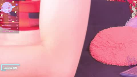 Snapshot of hanna_evanns_ chatting on 10.22.25 Hanna online show from 10.22.25