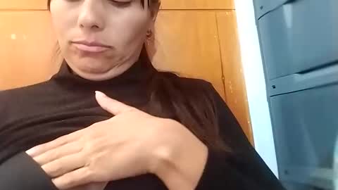 Snapshot of hanna_girl21 chatting on 11.06.25 HANNA online show from 11.06.25