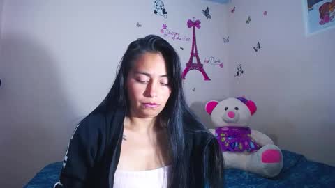 Snapshot of hanna_girl21 chatting on 01.11.26 HANNA online show from 01.11.26