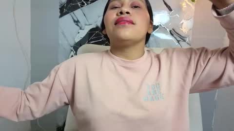 Snapshot of hanna_goldenst chatting on 11.21.25 hanna_goldenst online show from 11.21.25