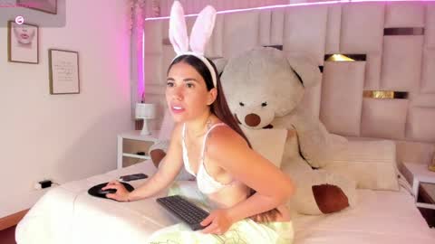 Hanna Klover online show from 04.09.26