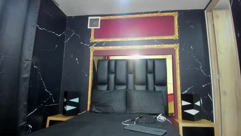 EVA online show from 12.22.24