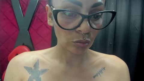 EVA online show from 03.04.25