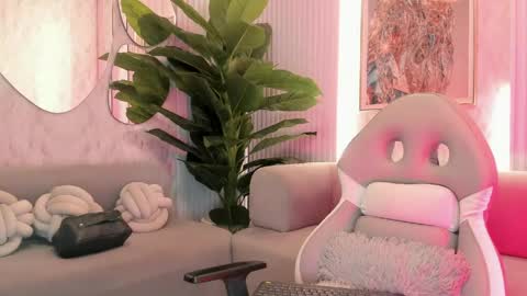 EVA online show from 02.28.26